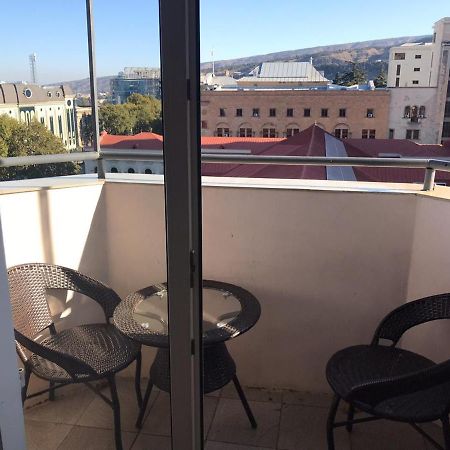Rustaveli Apartment City Centre Tbilisi Exterior photo